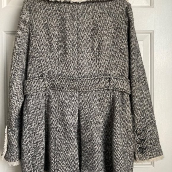 Spring/Winter Coat - Picture 2 of 3